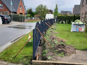 Montage Zierzaunanlage min